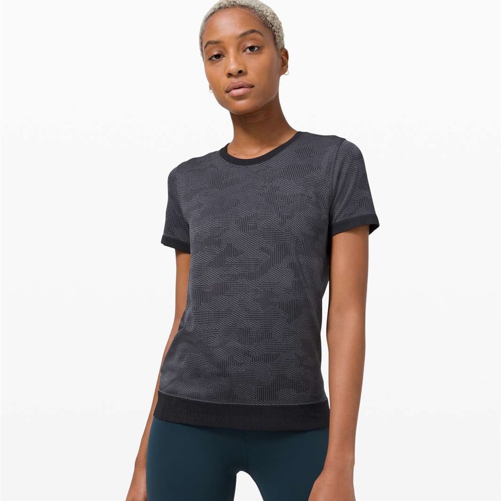 Lululemon Swiftly Breathe Short Sleeve Camo